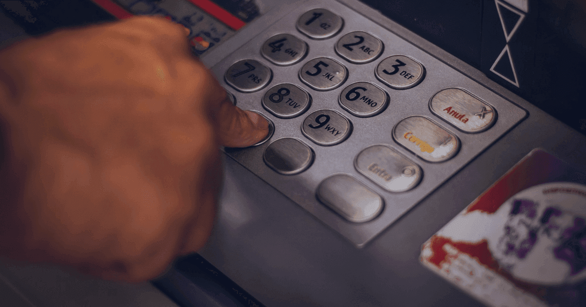 Build a banking chatbot customers actually use (not just click through)